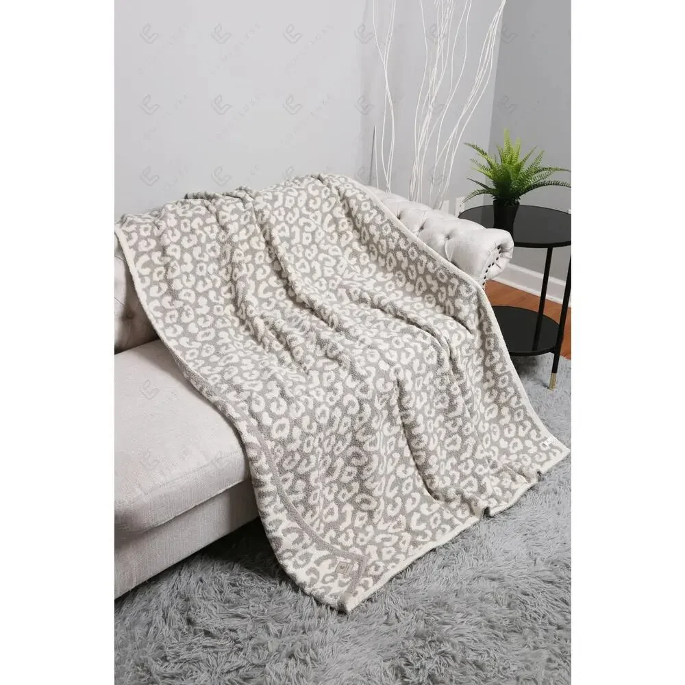 COMFYLUXE Leopard Pattern Luxury Soft Throw Blanket